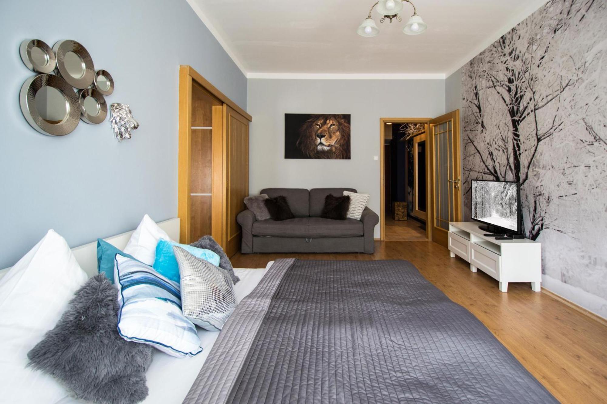 Main Prague Square Apartments Sauna And Fireplace المظهر الخارجي الصورة