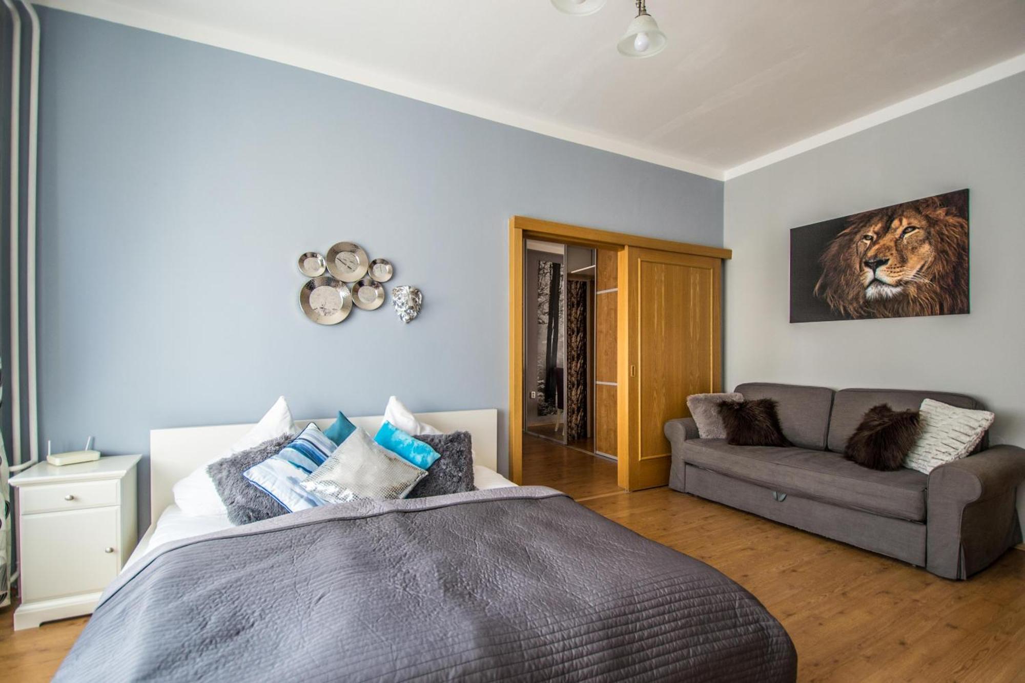 Main Prague Square Apartments Sauna And Fireplace المظهر الخارجي الصورة