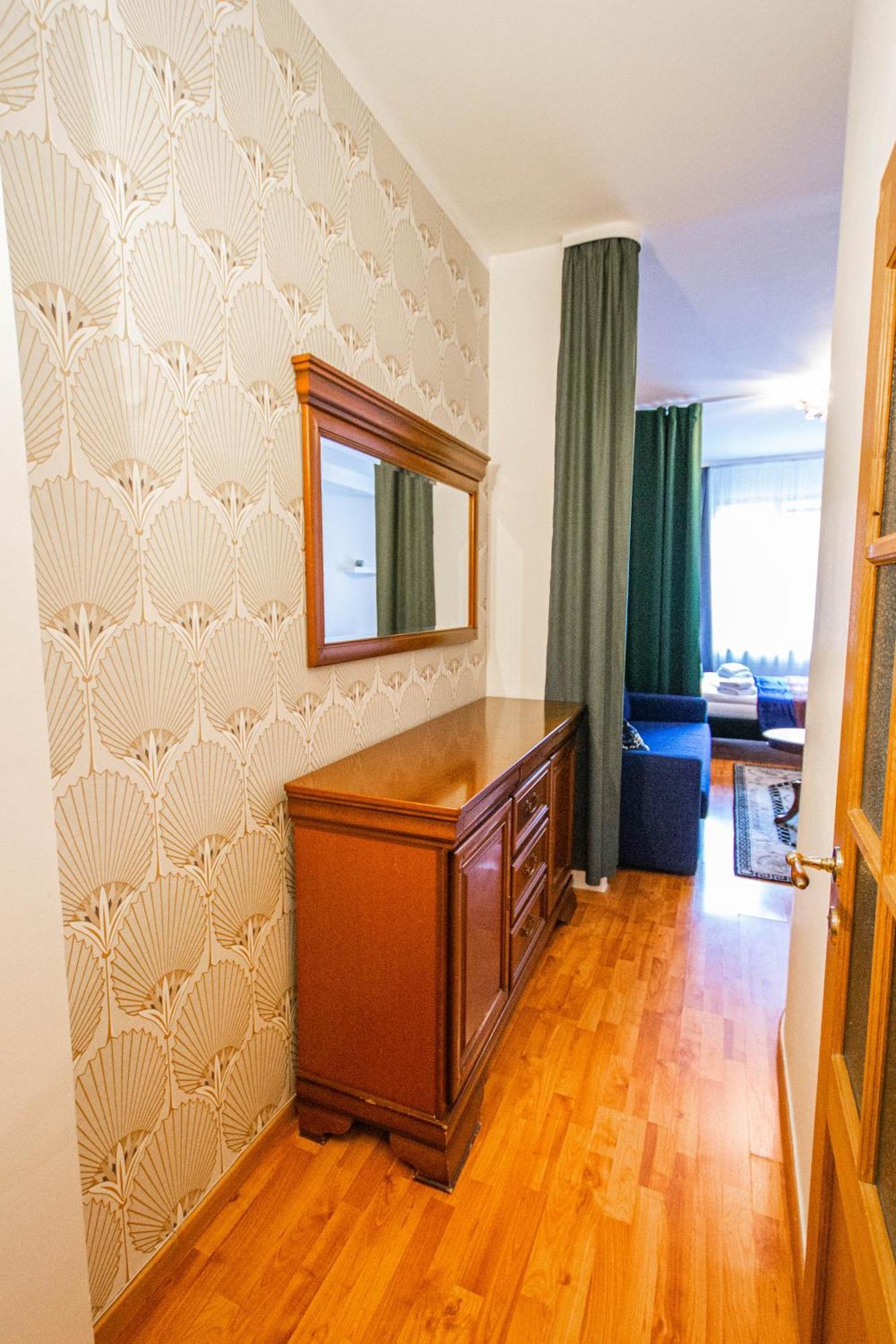 Main Prague Square Apartments Sauna And Fireplace المظهر الخارجي الصورة