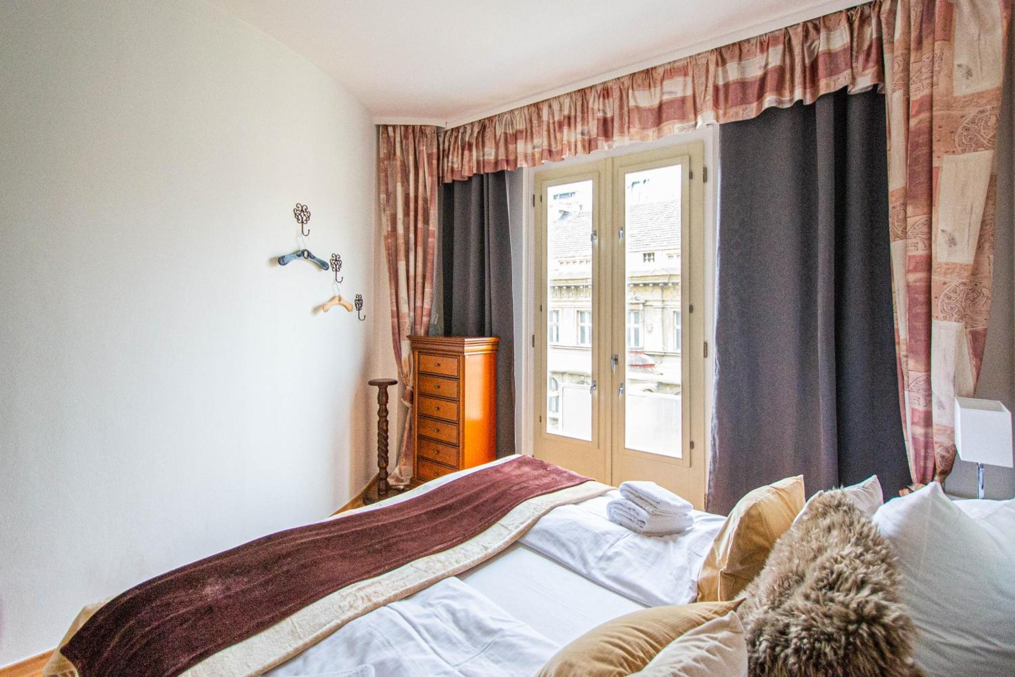 Main Prague Square Apartments Sauna And Fireplace المظهر الخارجي الصورة
