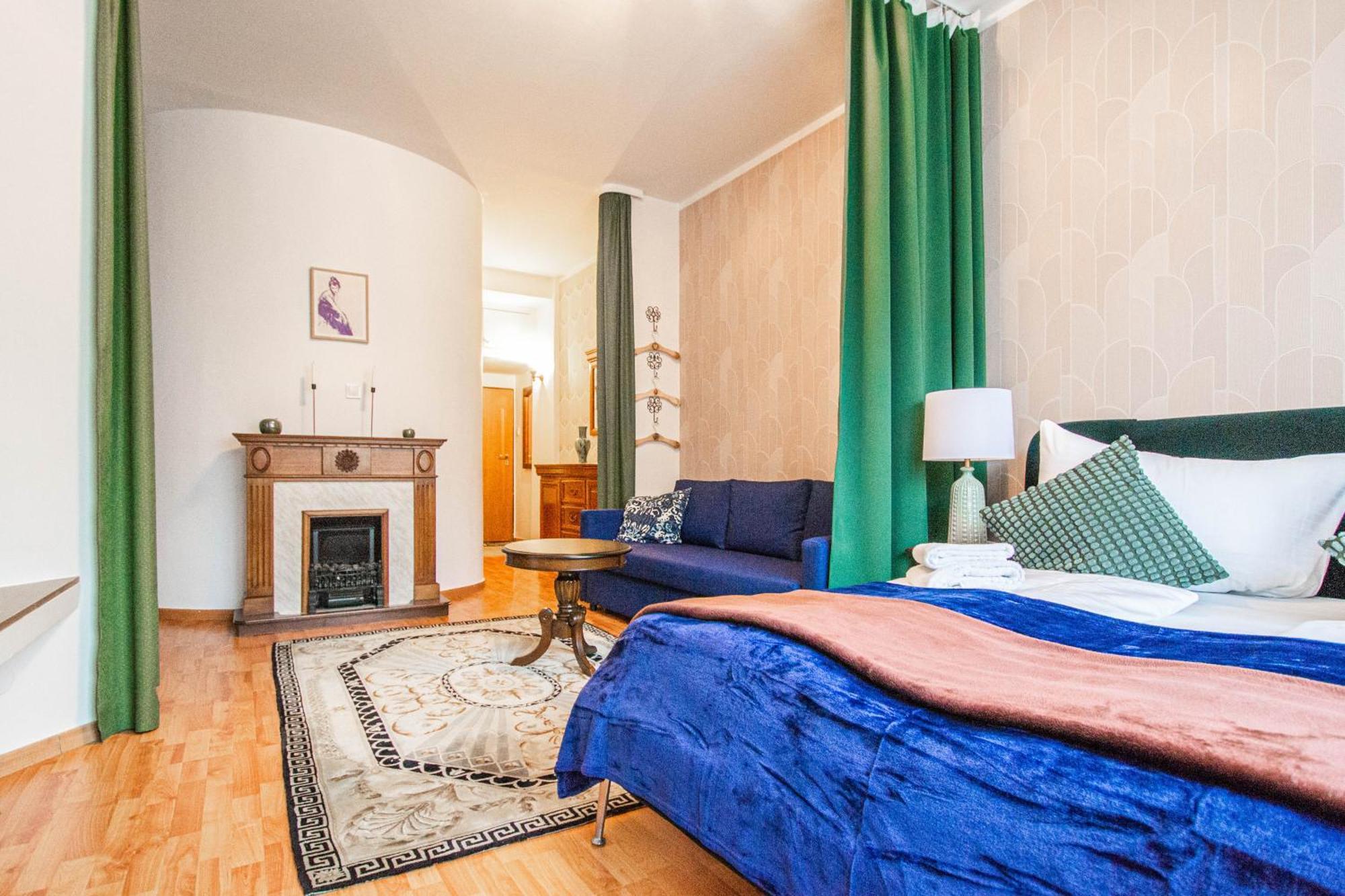 Main Prague Square Apartments Sauna And Fireplace المظهر الخارجي الصورة