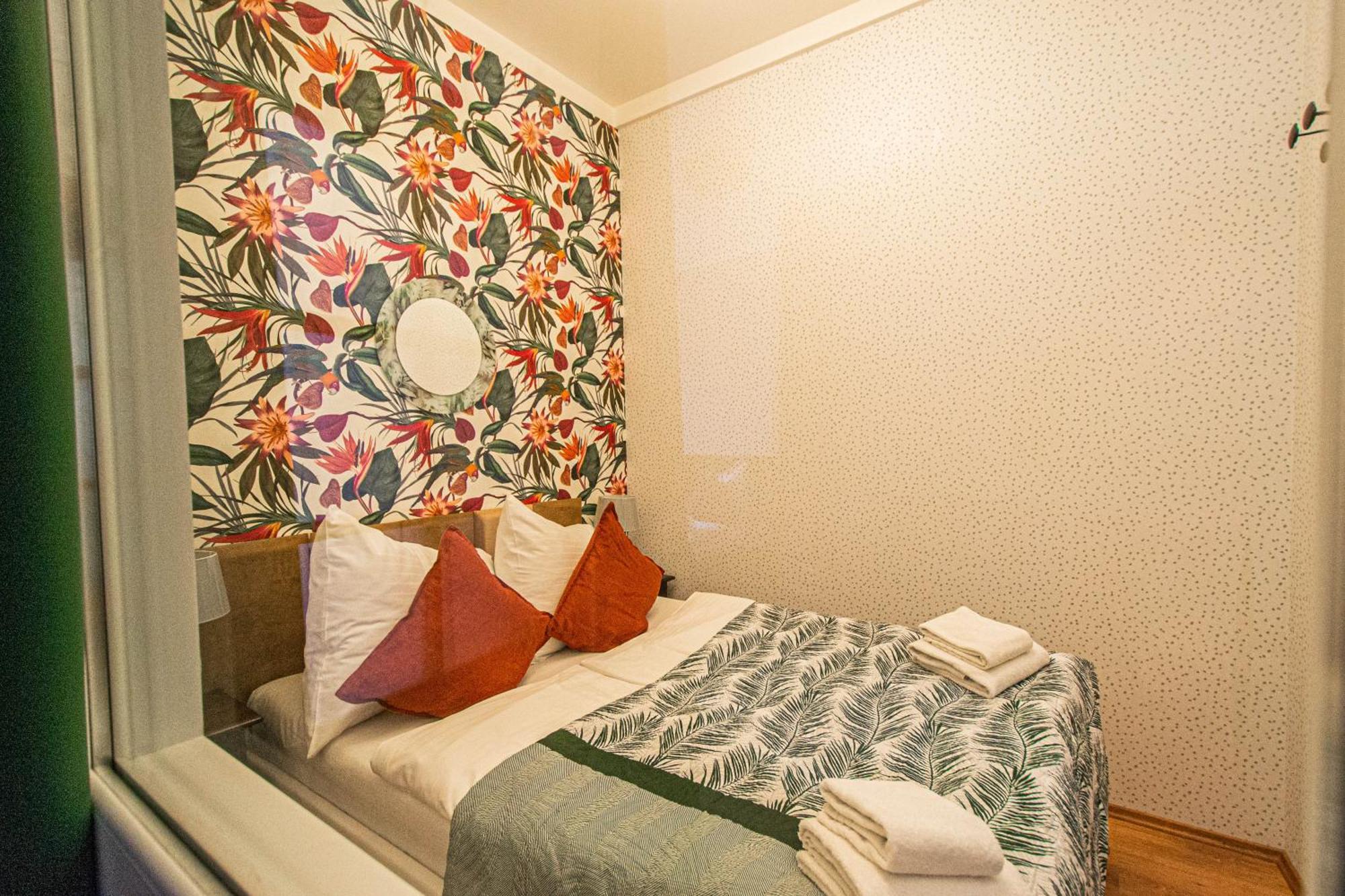 Main Prague Square Apartments Sauna And Fireplace المظهر الخارجي الصورة